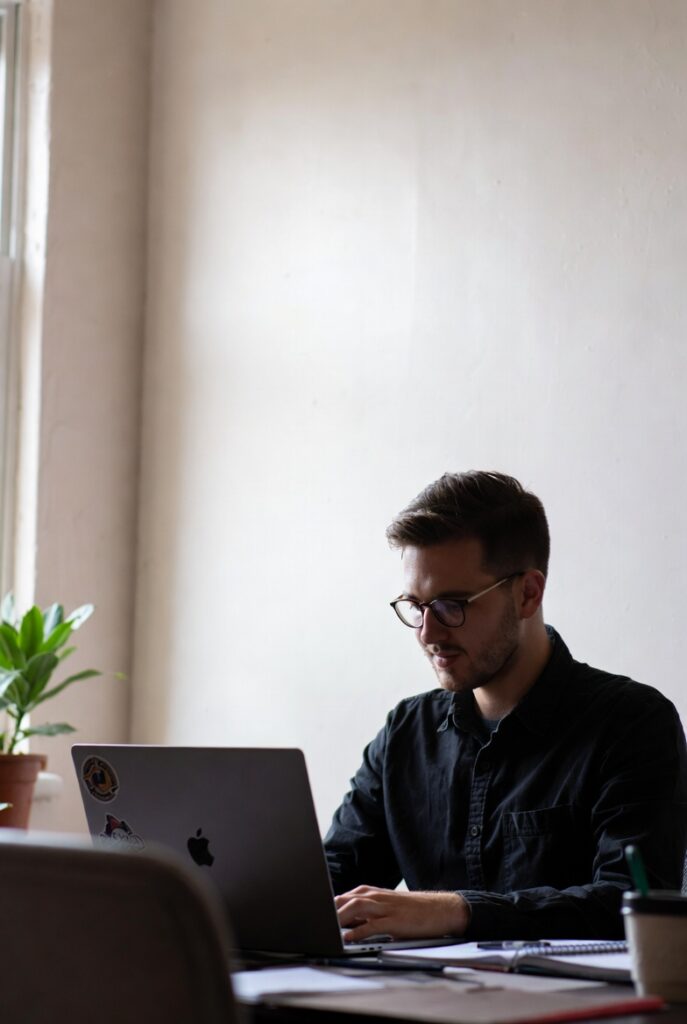 Freelance Developer Income: Five Years of Bank Balance Anxiety 2 Freelance Developer - 1