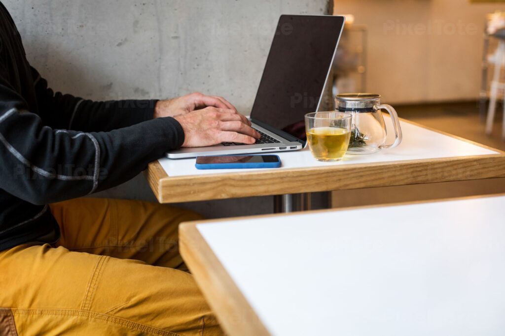 Best Developer Freelance Platforms to Find High-Paying Coding Projects 3 Best Developer Freelance Platforms - 2